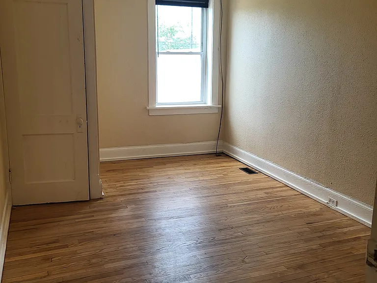 4906 Nottingham Ave — Photo 4