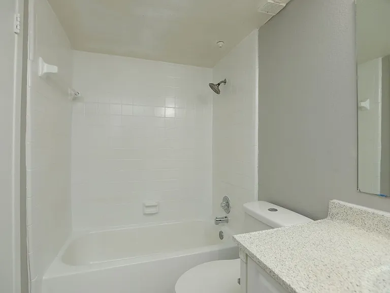 2100 Wilcrest Dr #127 — Photo 27