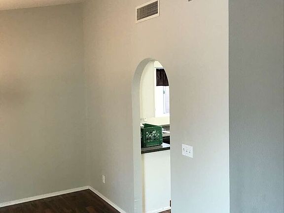 5th image of 4341 E Woodland Dr