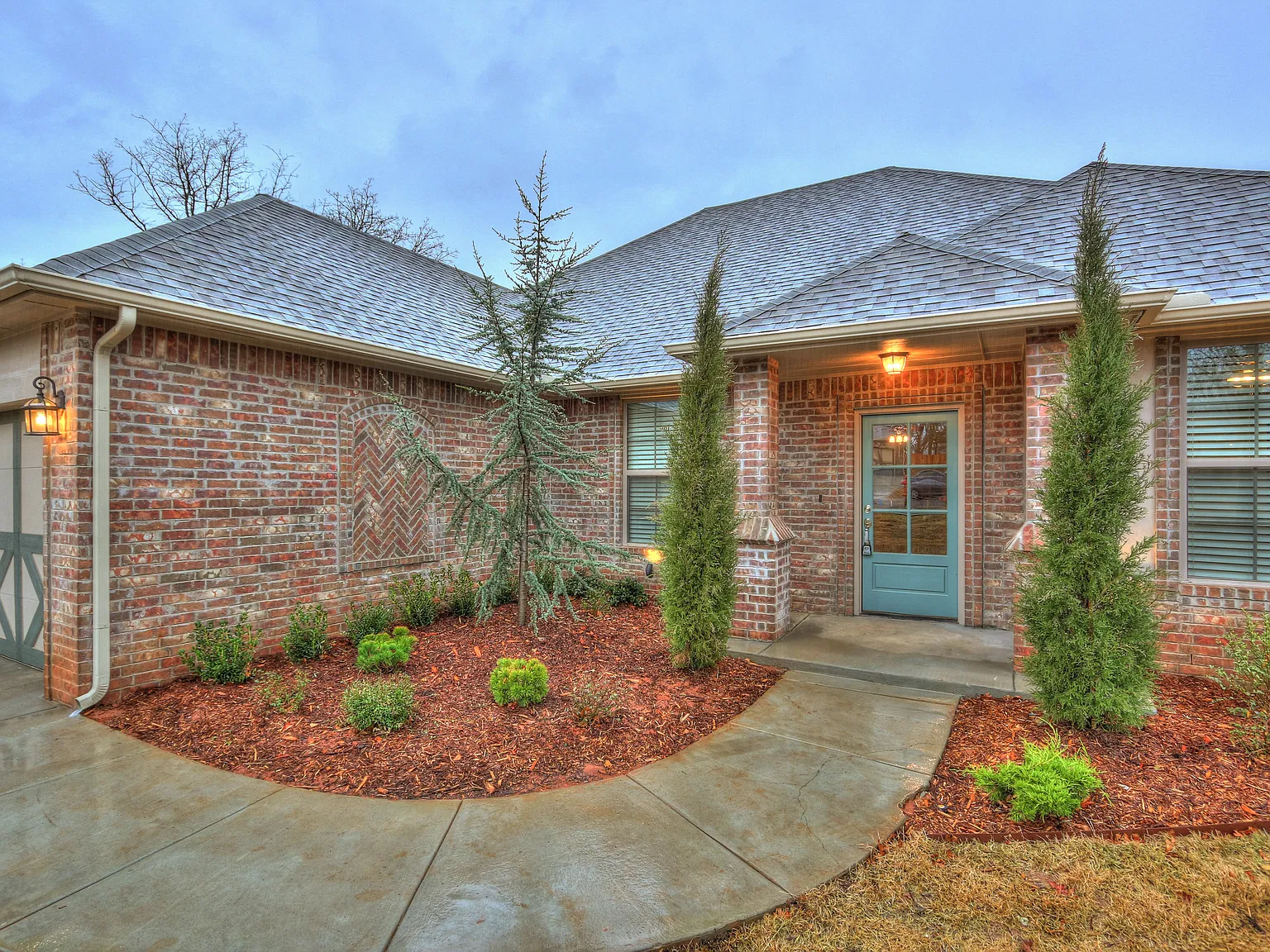 3 bed, 1767 sqft, $2,200 — Photo 3