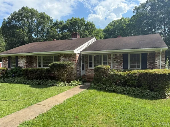 125 Settlers Way Rd, New Canton, VA 23123