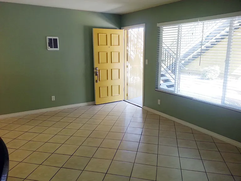 4246 Van Dyke Ave #7 — Photo 1