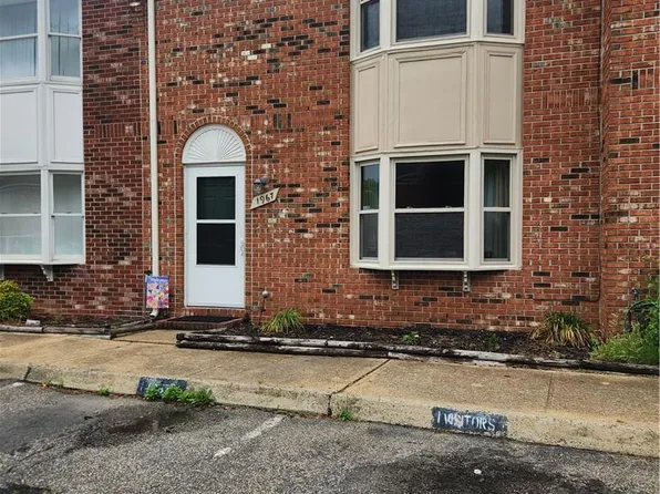 1967 Darnell Dr, Virginia Beach, VA 23455