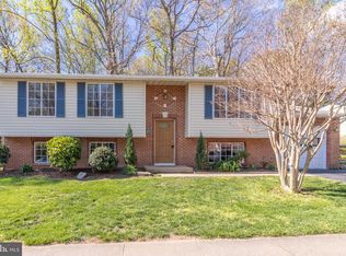 8457 Rainbow Bridge Ln, Springfield, VA 22153