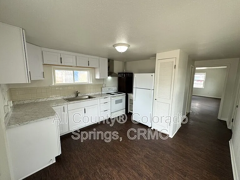 624 1/2 Yuma St — Photo 7