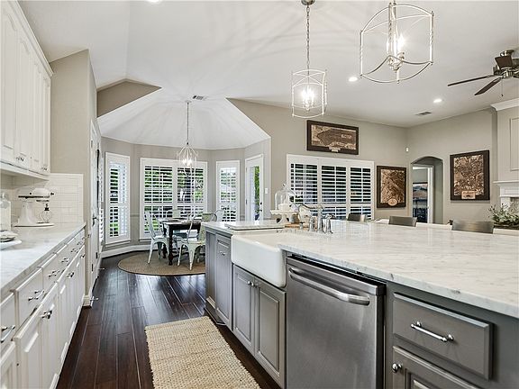 3rd image of 5220 China Garden Dr
