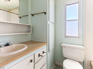 1240 S Comstock Cir W, Pahrump, NV 89048