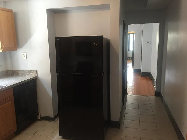520 Kenyon St NW — Photo 5