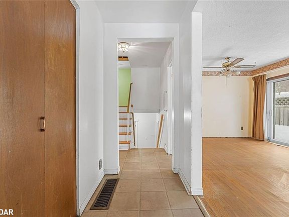 5th image of 48 Ontario St