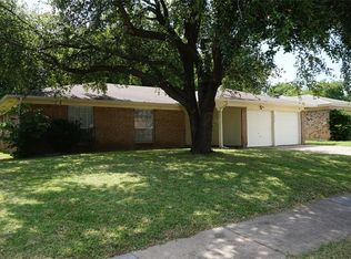 3614 Spring Meadows Dr, Arlington, TX 76014