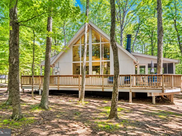 975 Tuckahoe Trl, Hedgesville, WV 25427