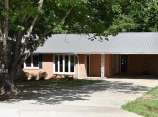 215 Dogwood Dr, Waynesboro, GA 30830