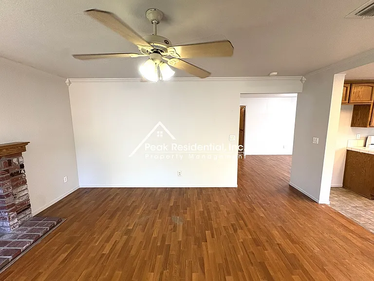 5621 Summit Dr — Photo 9