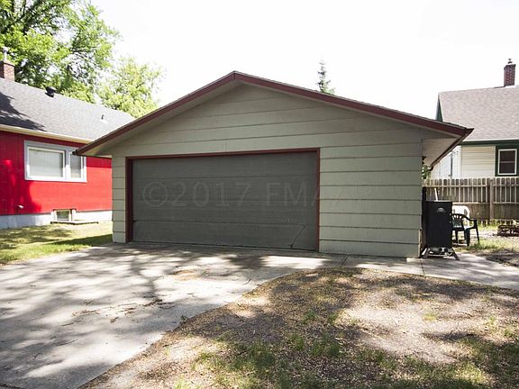 3rd image of 1439 7th Ave S