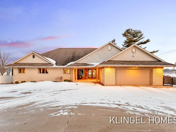 530 Glenwood Ave, Muskegon, MI 49445