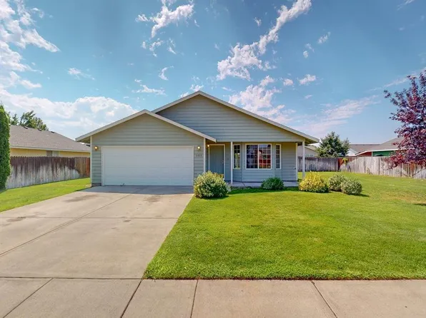 8408 Studebaker Dr, Pasco, WA 99301