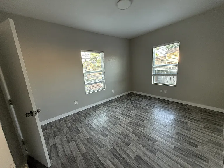 1133 S Brownlee Blvd — Photo 3