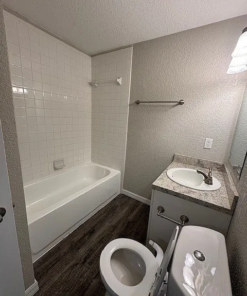 Del Rio Apartment Homes — Photo 23