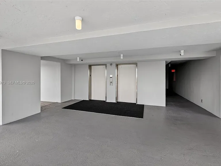 4015 W Palm Aire Dr #502 — Photo 26
