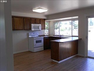 4th image of 14310 SE 15th St