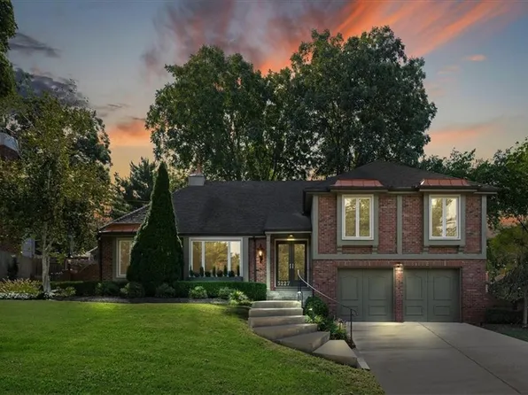 5227 W 63rd Ter, Prairie Village, KS 66208