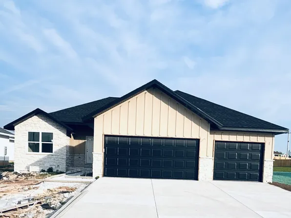 917 S Deerfield Court, Nixa, MO 65714