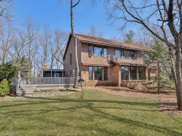 4N707 Challedon Ct, Elburn, IL 60119