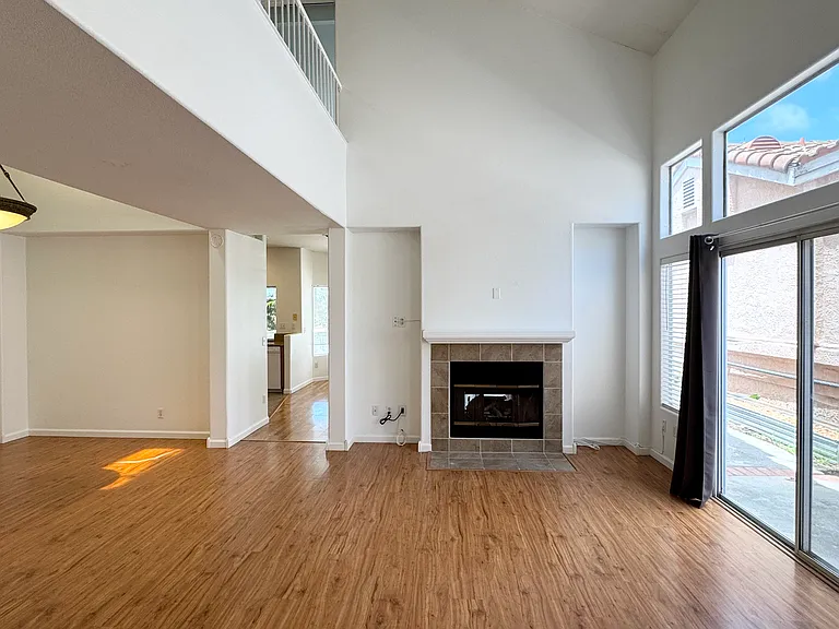 1555 Golfcrest Pl — Photo 5