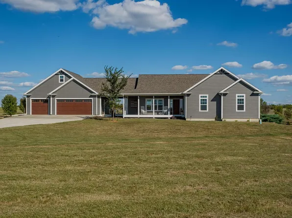 6610 SE Shawnee Heights Rd, Berryton, KS 66409