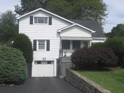 1 Valley View Rd, Poughkeepsie, NY, 12603