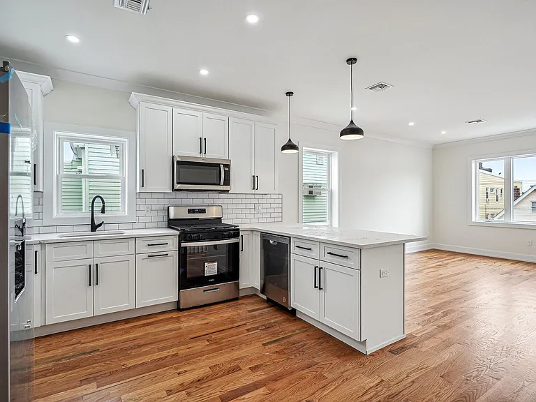 428 Hamilton St #2 — Photo 2