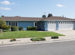 706 Longfellow Dr, Placentia, CA