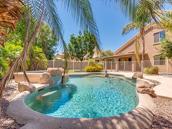 Pebbletech pool and spa
