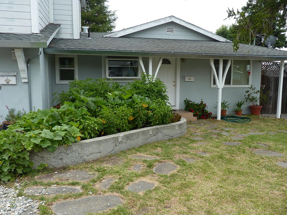 1st image of 33 Graylawn Ave