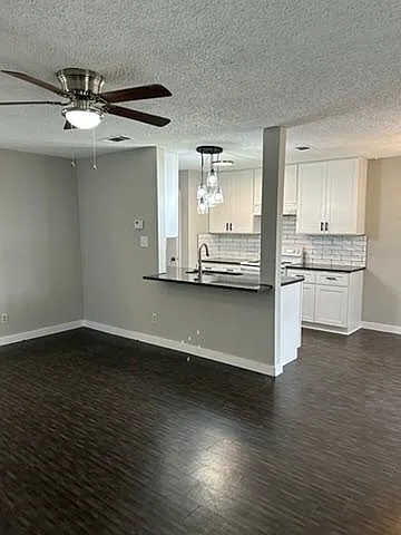 6012 Parkwood Dr #A — Photo 10