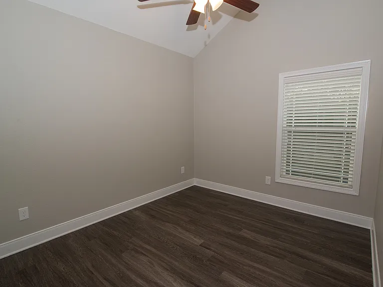 701 Hereford St #A — Photo 12