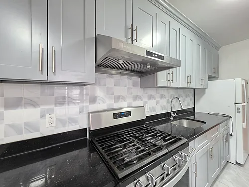 1764 66th St #1F Photo 1