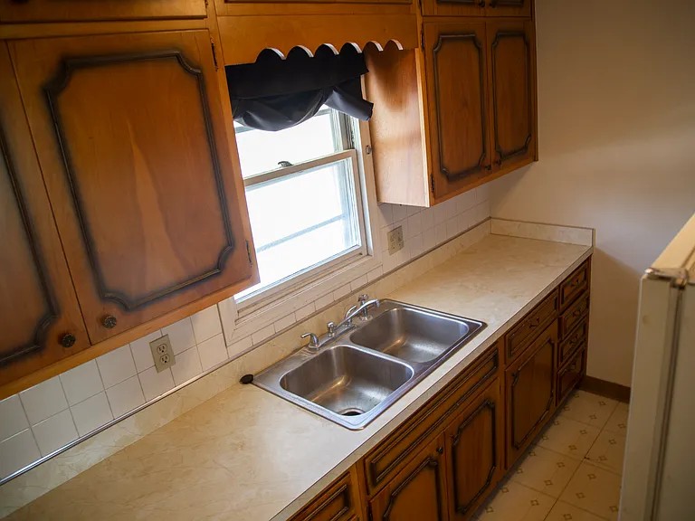 855 N Madison Ave #4 — Photo 14