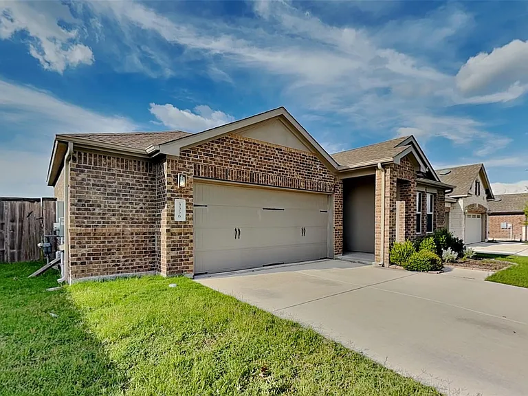 3356 Lauren Nicole Ln — Photo 1