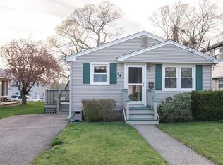 34 Theresa St, Riverside, RI 02915