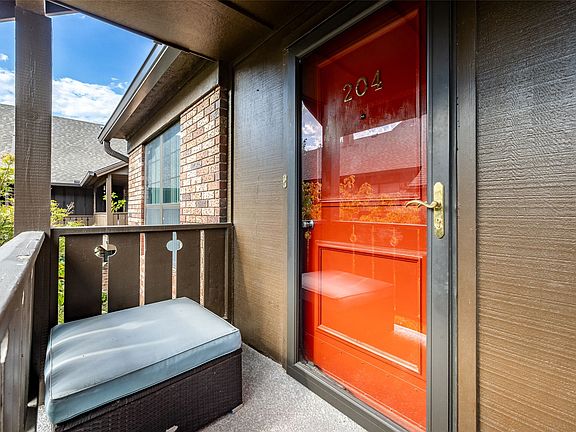 2nd image of 3 E Woodward Blvd S #204