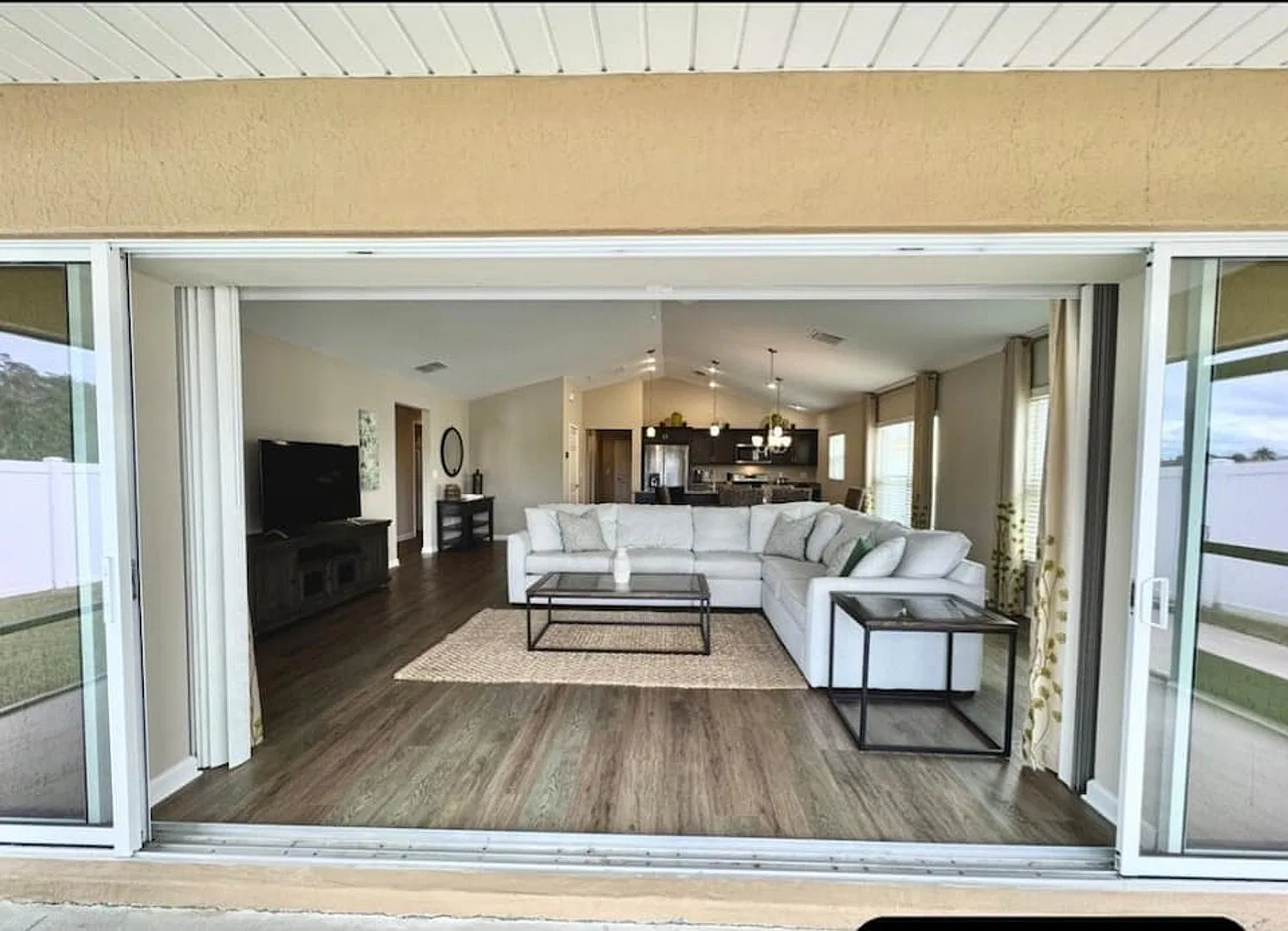 3 bed, 2.0 bath, $17,175 — Photo 4