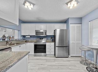 3705 Amberly Cir N #F101, Naples, FL 34112