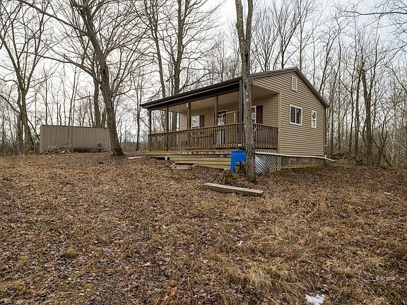 3rd image of 677 Dickens Rd