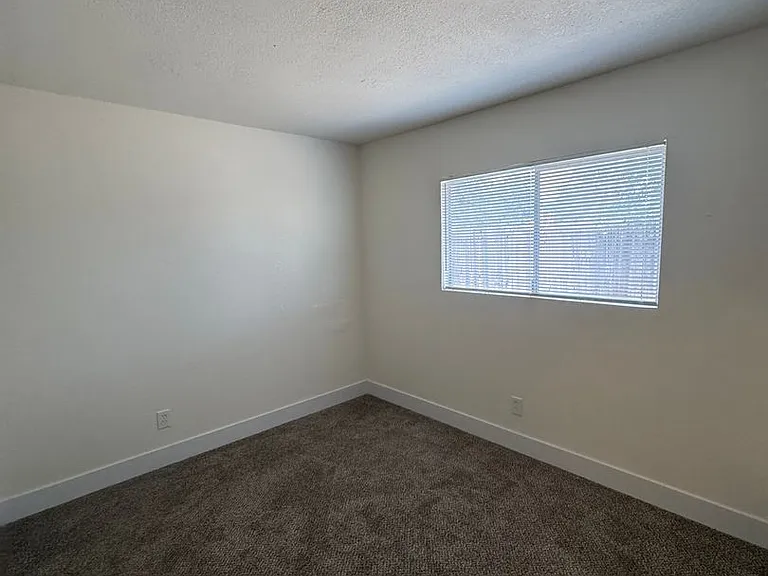 5574 Mountain View Dr — Photo 11