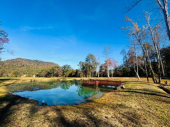 3rd image of 610 Sang Bridge Rd