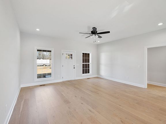 5th image of 602 Shadow Dr Lot 18