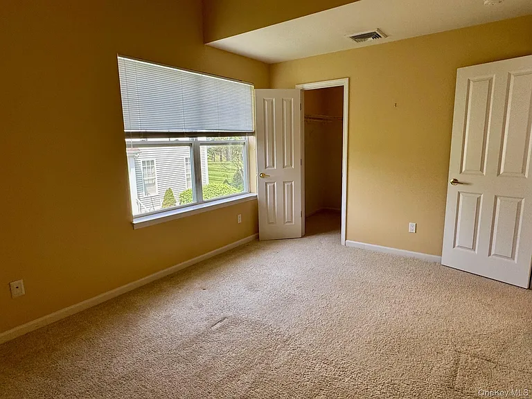 8 Green Ct — Photo 31