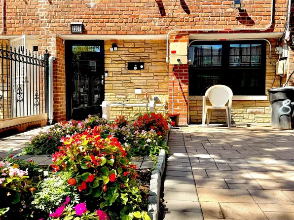 3207 Pearsal, Bronx, NY 10469