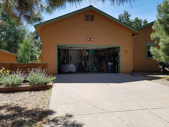 Double car garage, drive